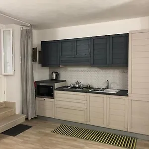 https://casa-pinanello.sicilyhotelsitaly.net