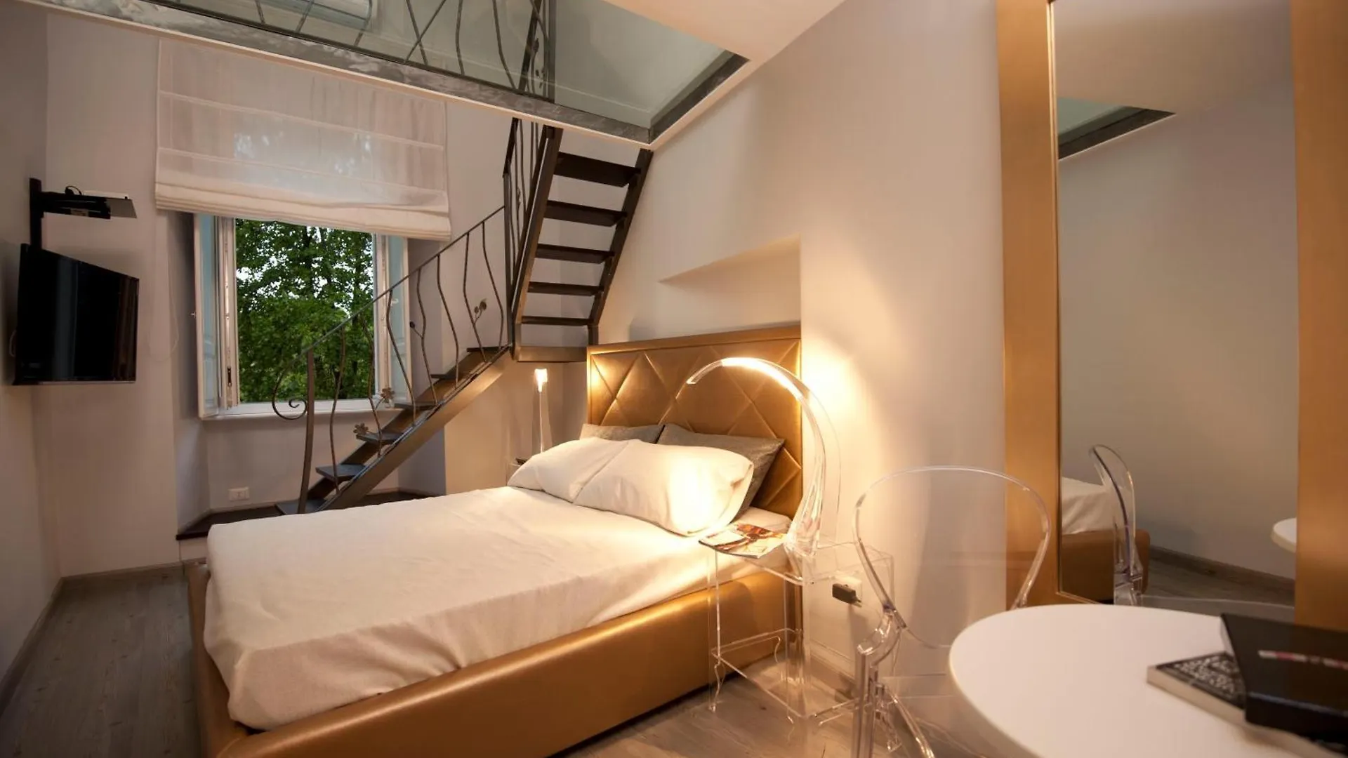 Luxury On The River Roma