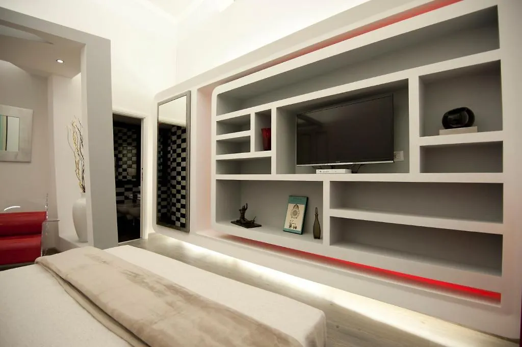 Luxury On The River Rome Guest house
